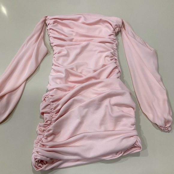 Long sleeved peach colored cocktail dress - Picture 2 of 2